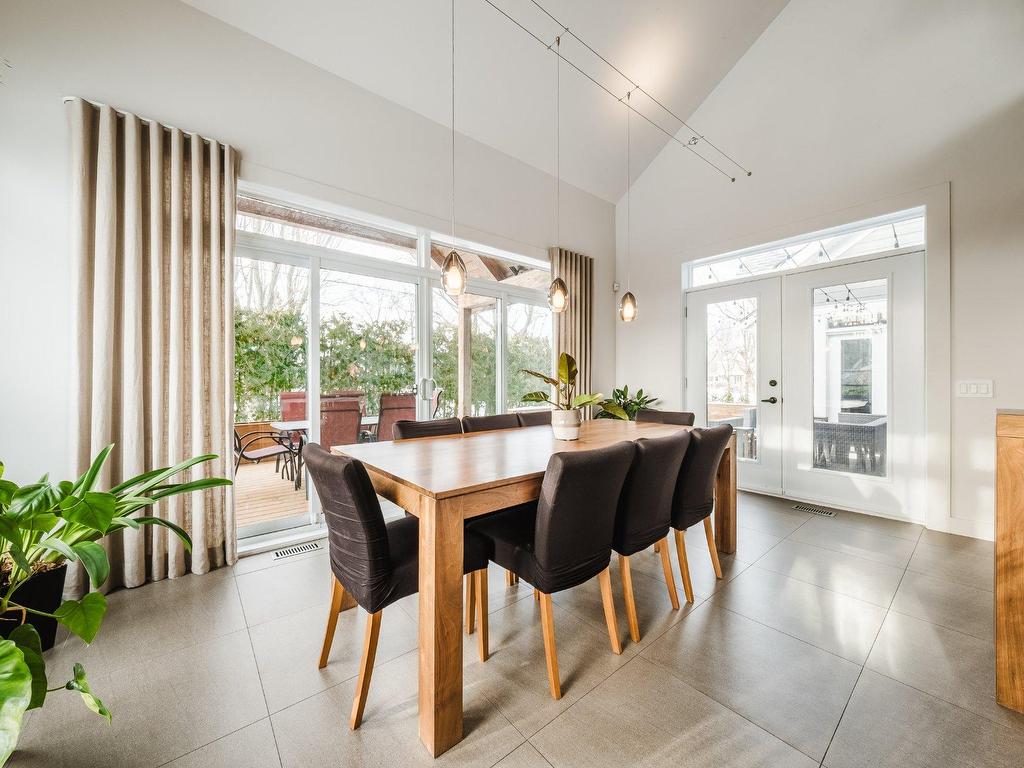 









137


Rue Forbin-Janson

,
Mont-Saint-Hilaire,




QC
J3H6L9

