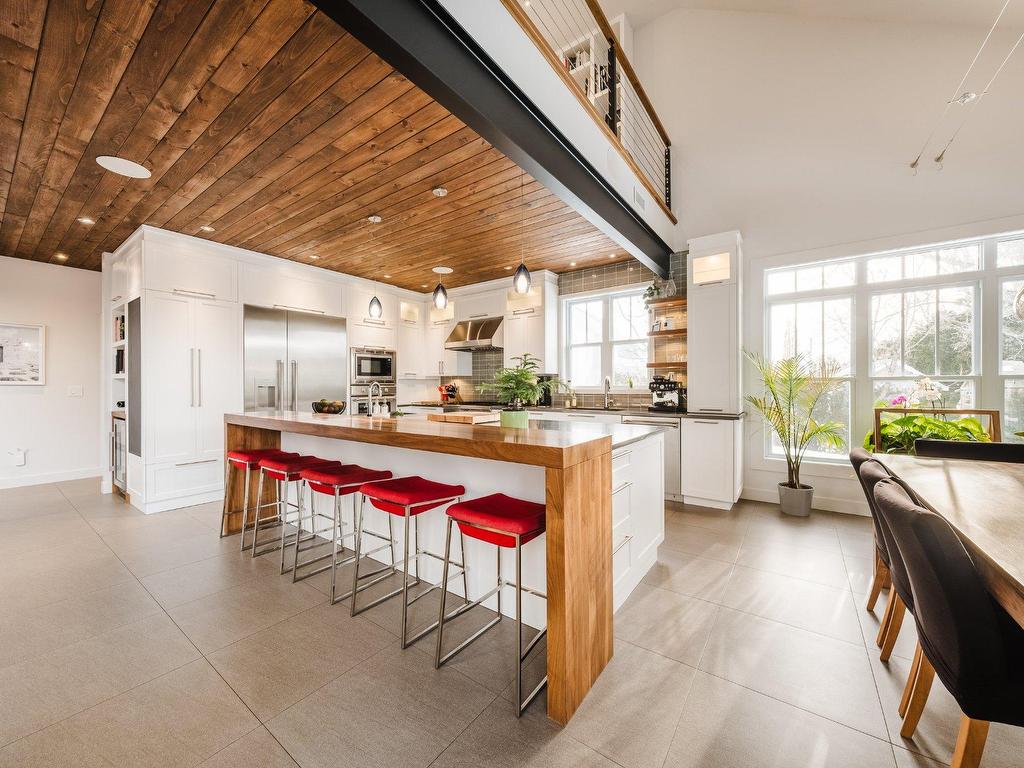 









137


Rue Forbin-Janson

,
Mont-Saint-Hilaire,




QC
J3H6L9

