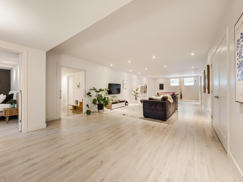 









137


Rue Forbin-Janson

,
Mont-Saint-Hilaire,




QC
J3H6L9

