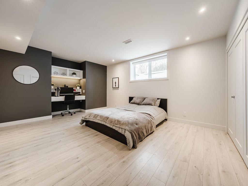 









137


Rue Forbin-Janson

,
Mont-Saint-Hilaire,




QC
J3H6L9

