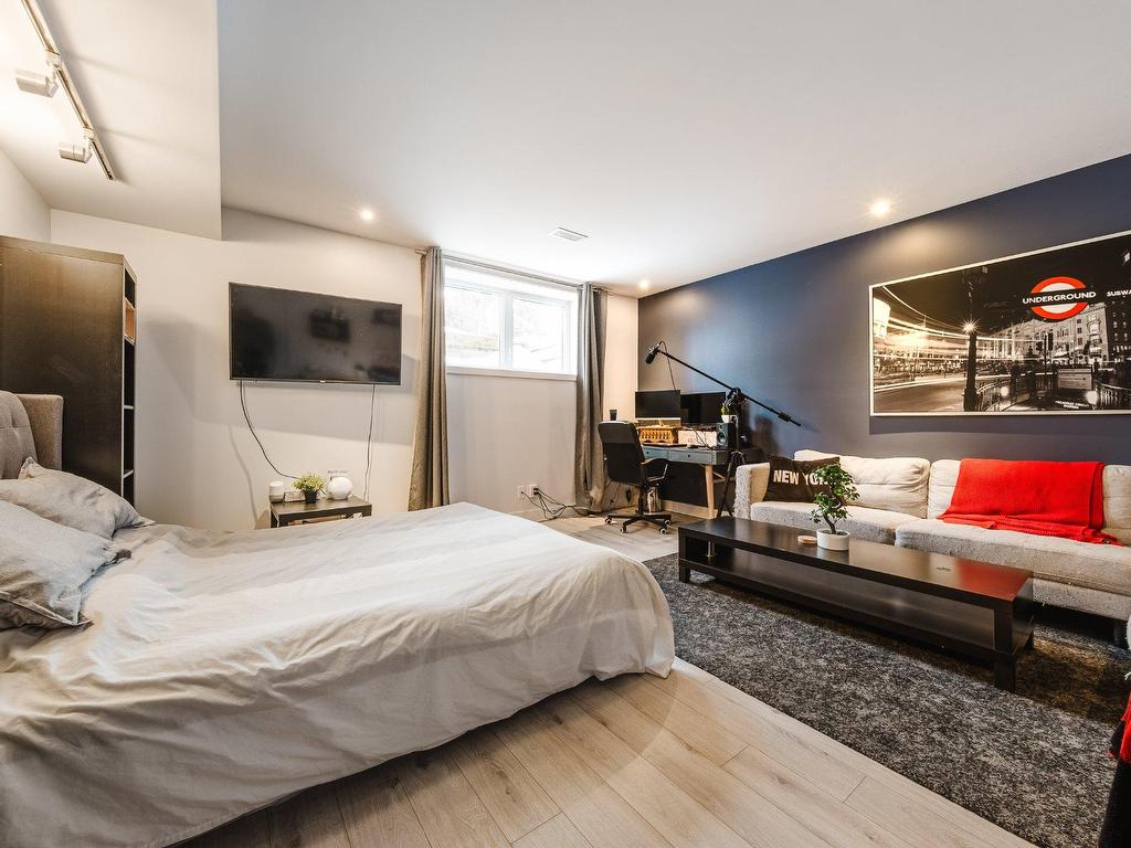 









137


Rue Forbin-Janson

,
Mont-Saint-Hilaire,




QC
J3H6L9

