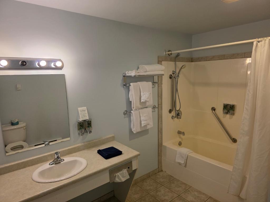 









2037


Hunter Frontage

Road,
Christina Lake,




BC
V0H 1E2

