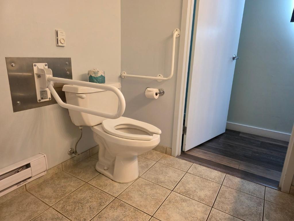 









2037


Hunter Frontage

Road,
Christina Lake,




BC
V0H 1E2

