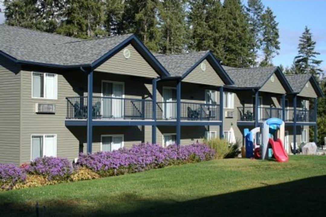 









2037


Hunter Frontage

Road,
Christina Lake,




BC
V0H 1E2

