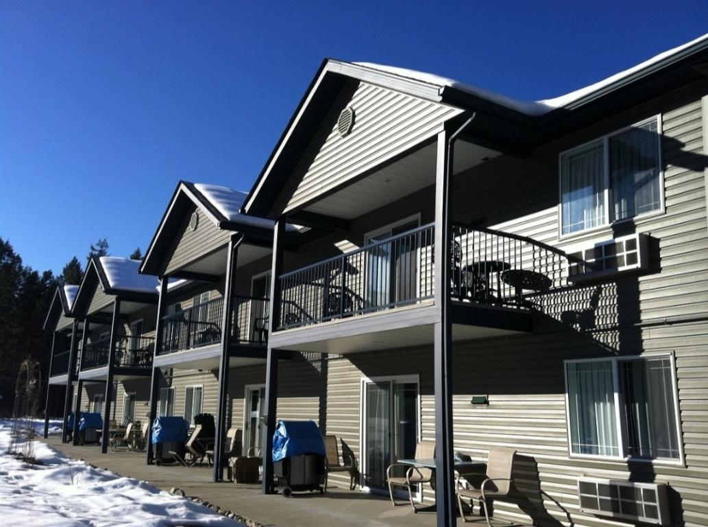 









2037


Hunter Frontage

Road,
Christina Lake,




BC
V0H 1E2

