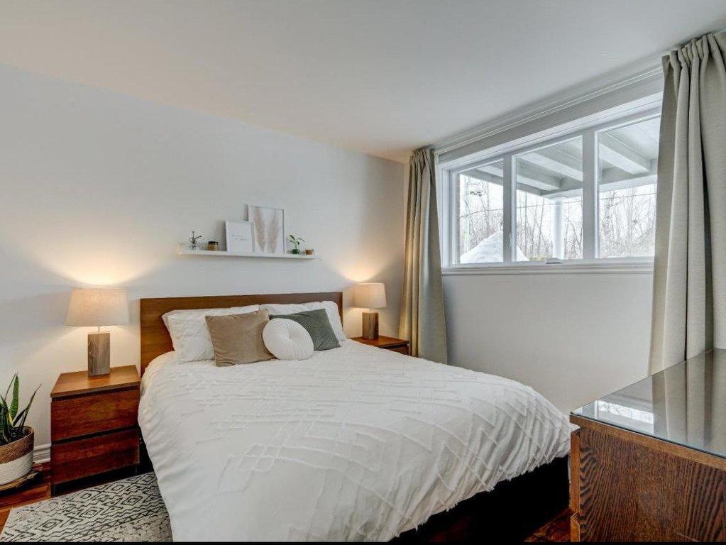 









327


Rue Ste-Catherine

, 104,
Saint-Constant,




QC
J5A0G1


