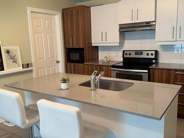 









327


Rue Ste-Catherine

, 104,
Saint-Constant,




QC
J5A0G1

