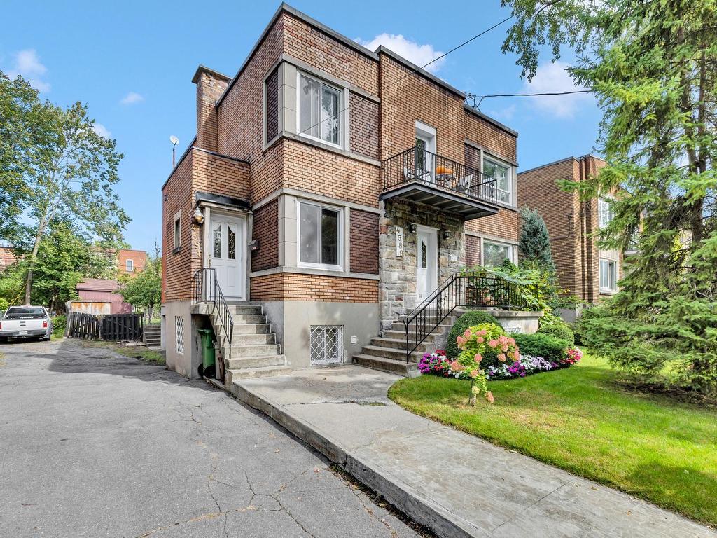 









4589

 - 4591


Av. de Hampton

,
Montréal (Côte-des-Neiges/Notre-Dame-de-Grâce),




QC
H4A2L5

