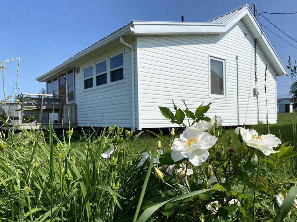 












5864 St. Peter's Road

,
St. Peters Bay,







PE
C0A 2A0

