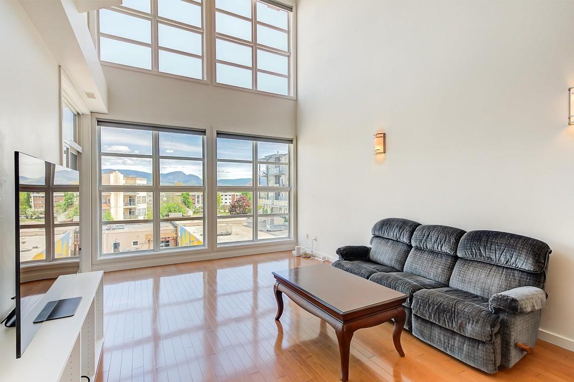 









1331


Ellis

Street, 414,
Kelowna,




BC
V1Y 1Z9

