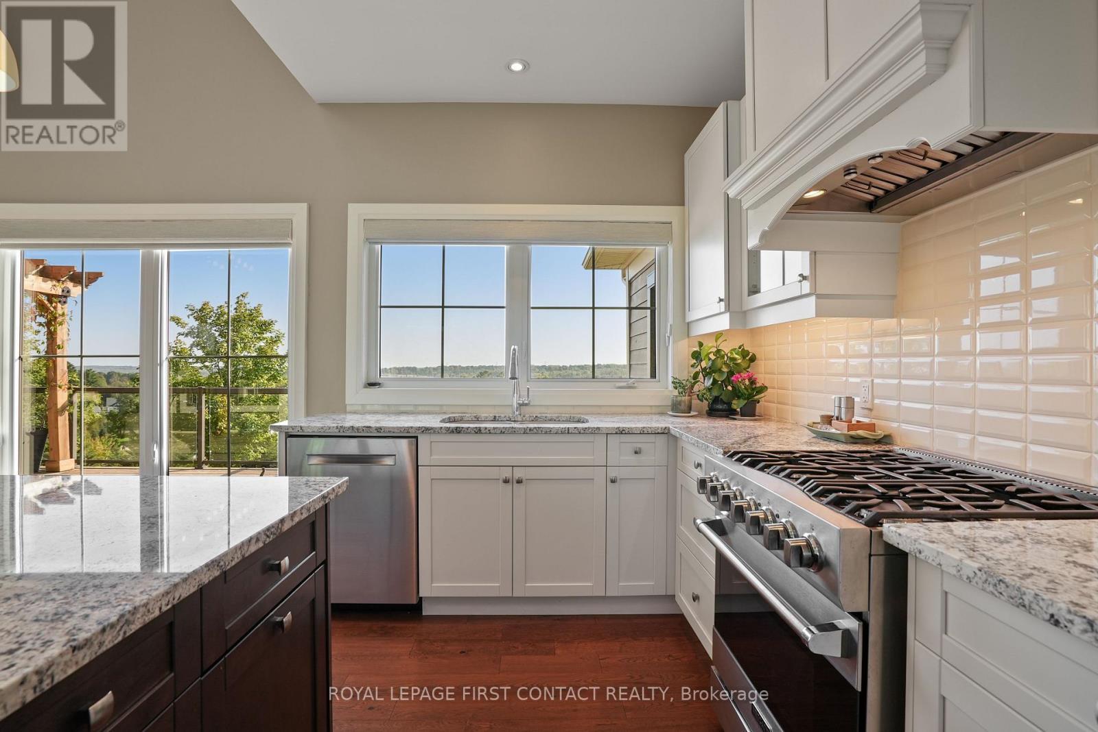 












3 MORGAN DRIVE

,
Oro-Medonte,




Ontario
L0K1E0


