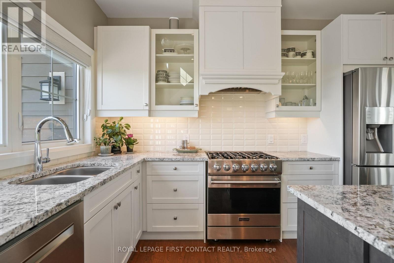












3 MORGAN DRIVE

,
Oro-Medonte,




Ontario
L0K1E0


