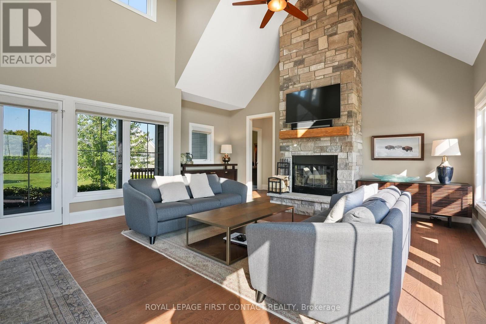 












3 MORGAN DRIVE

,
Oro-Medonte,




Ontario
L0K1E0

