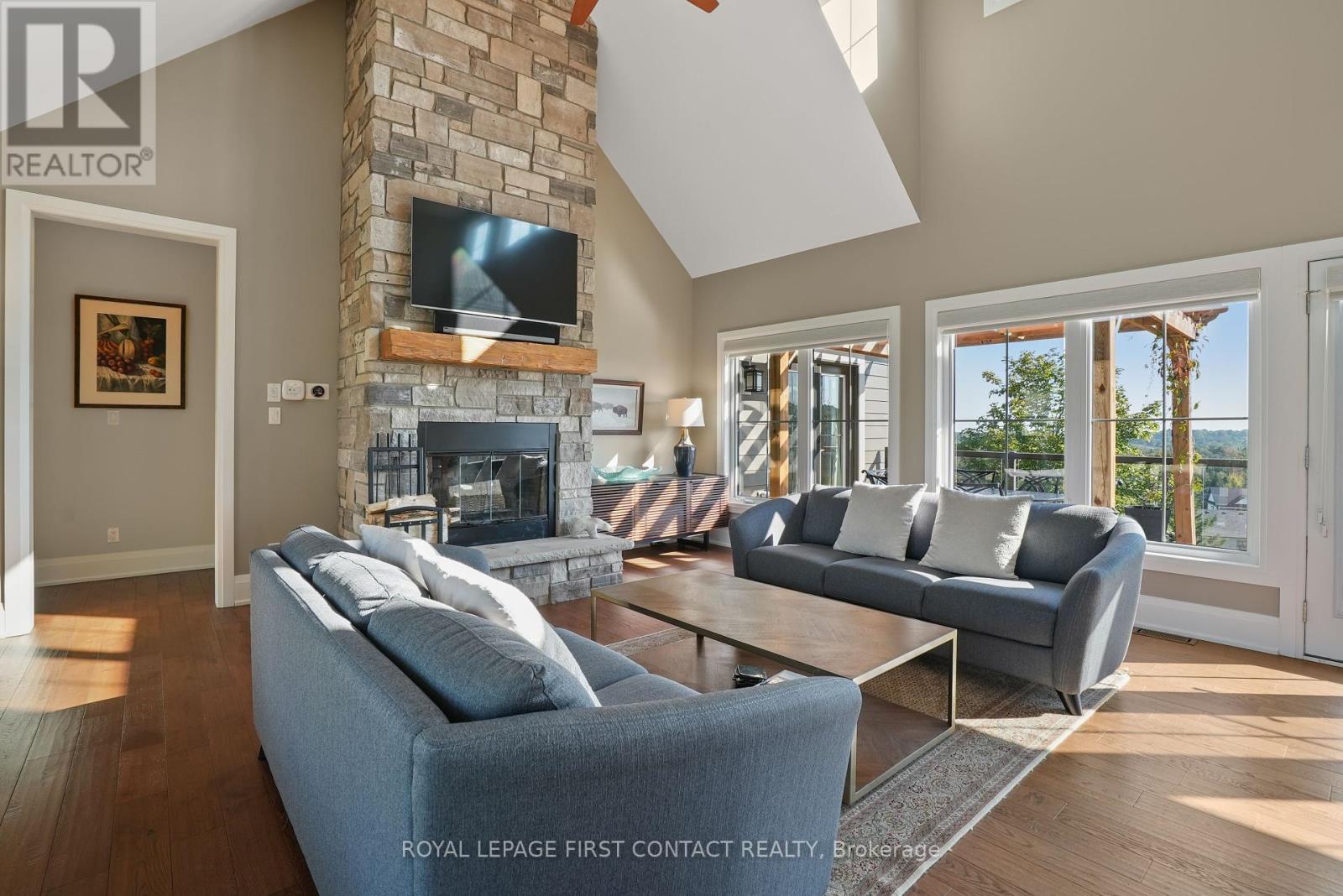 












3 MORGAN DRIVE

,
Oro-Medonte,




Ontario
L0K1E0

