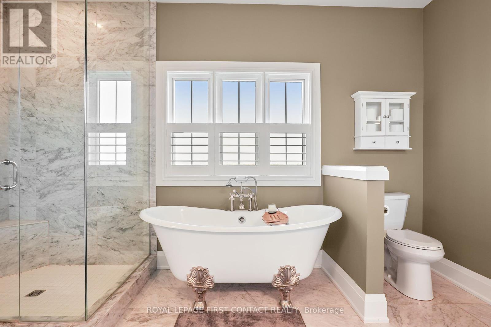 












3 MORGAN DRIVE

,
Oro-Medonte,




Ontario
L0K1E0

