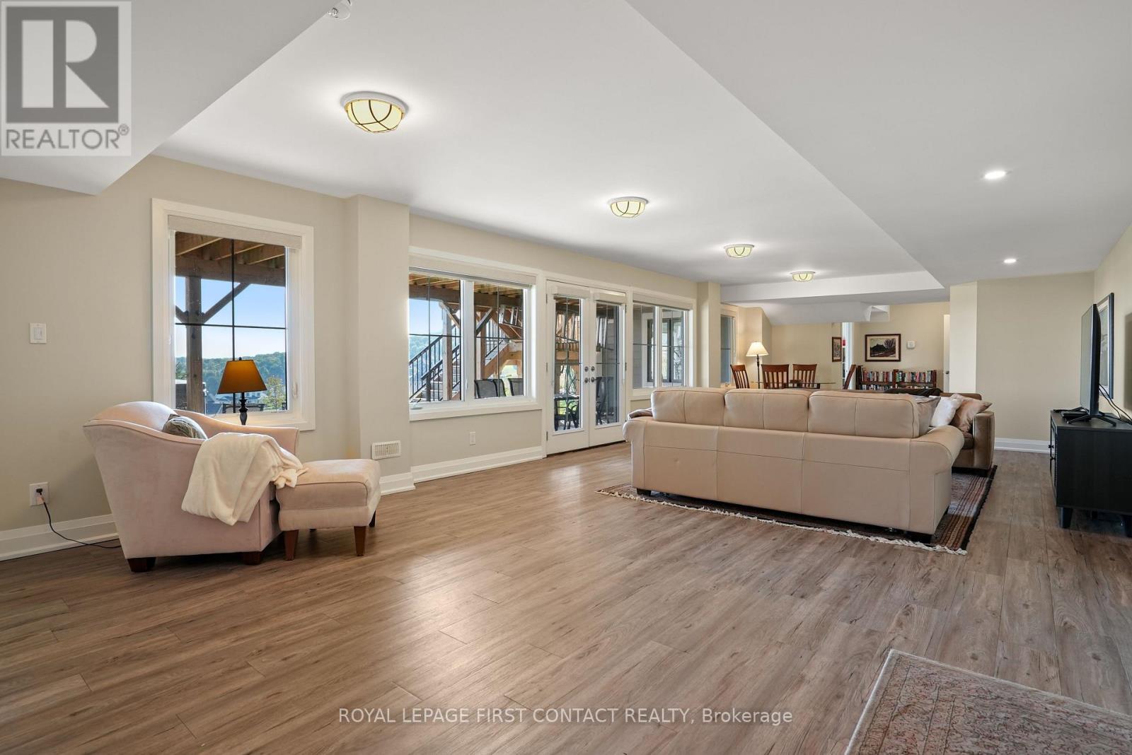 












3 MORGAN DRIVE

,
Oro-Medonte,




Ontario
L0K1E0

