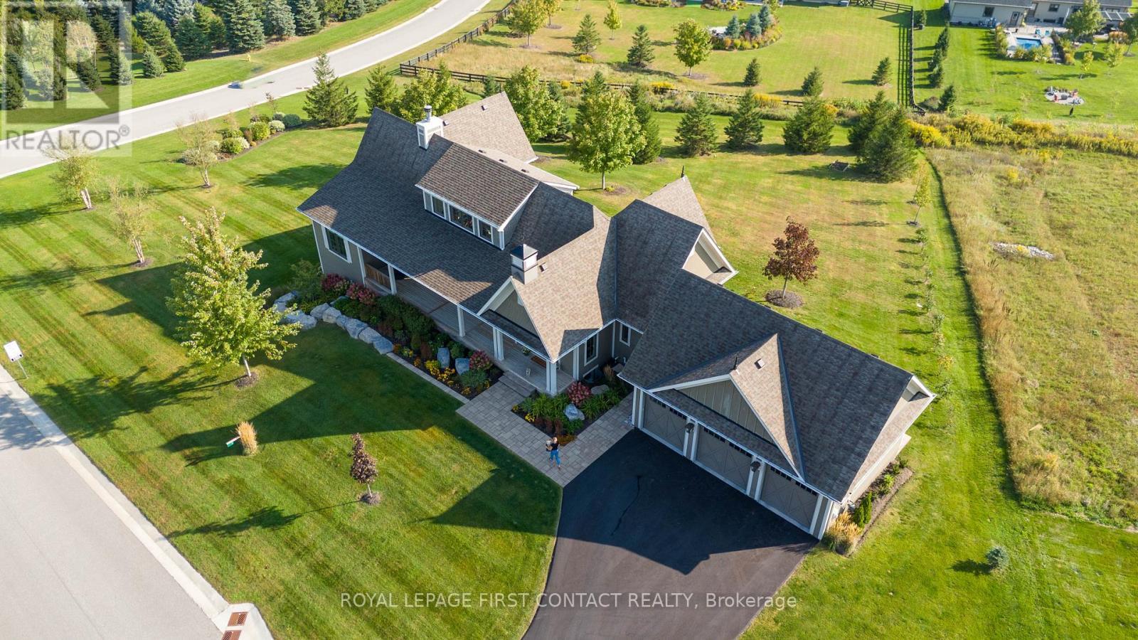 












3 MORGAN DRIVE

,
Oro-Medonte,




Ontario
L0K1E0

