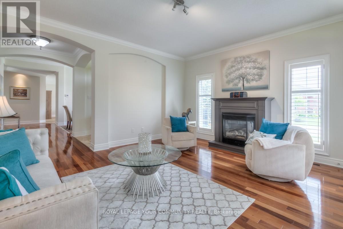 












143 LEGENDARY TRAIL

,
Whitchurch-Stouffville,




Ontario
L4A1W5

