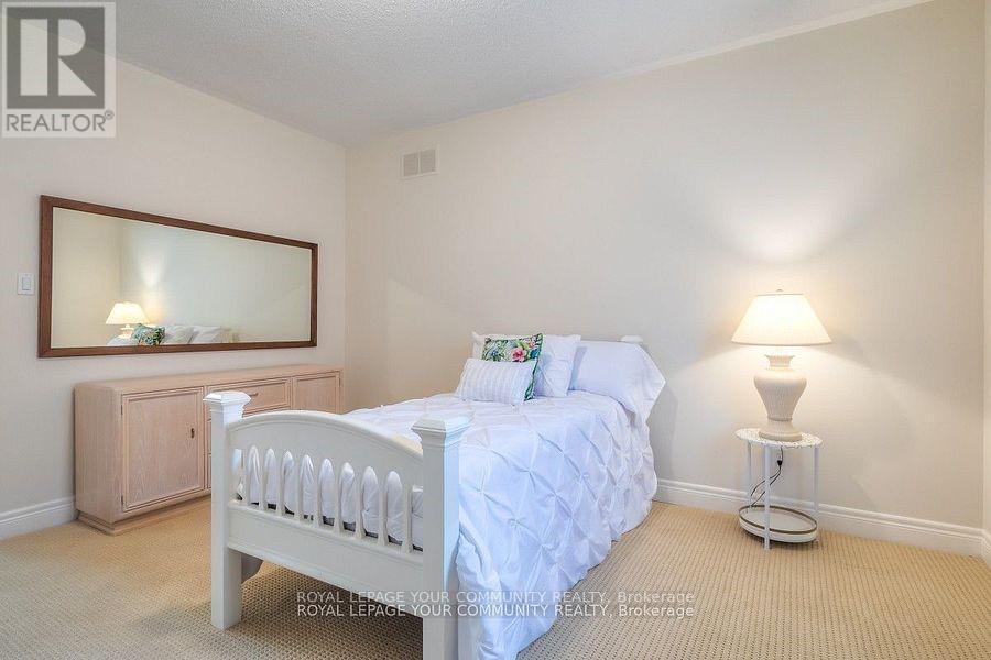 












143 LEGENDARY TRAIL

,
Whitchurch-Stouffville,




Ontario
L4A1W5

