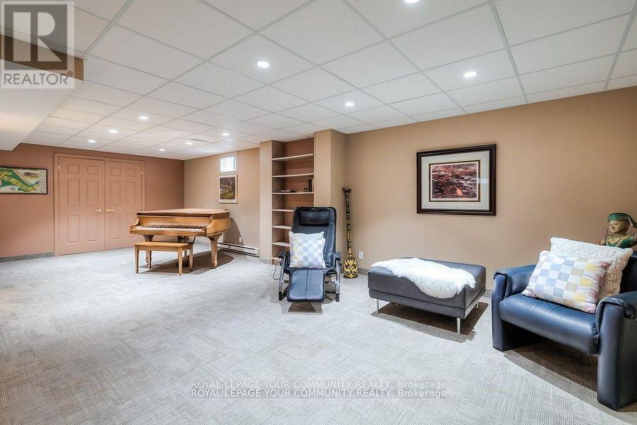 












143 LEGENDARY TRAIL

,
Whitchurch-Stouffville,




Ontario
L4A1W5

