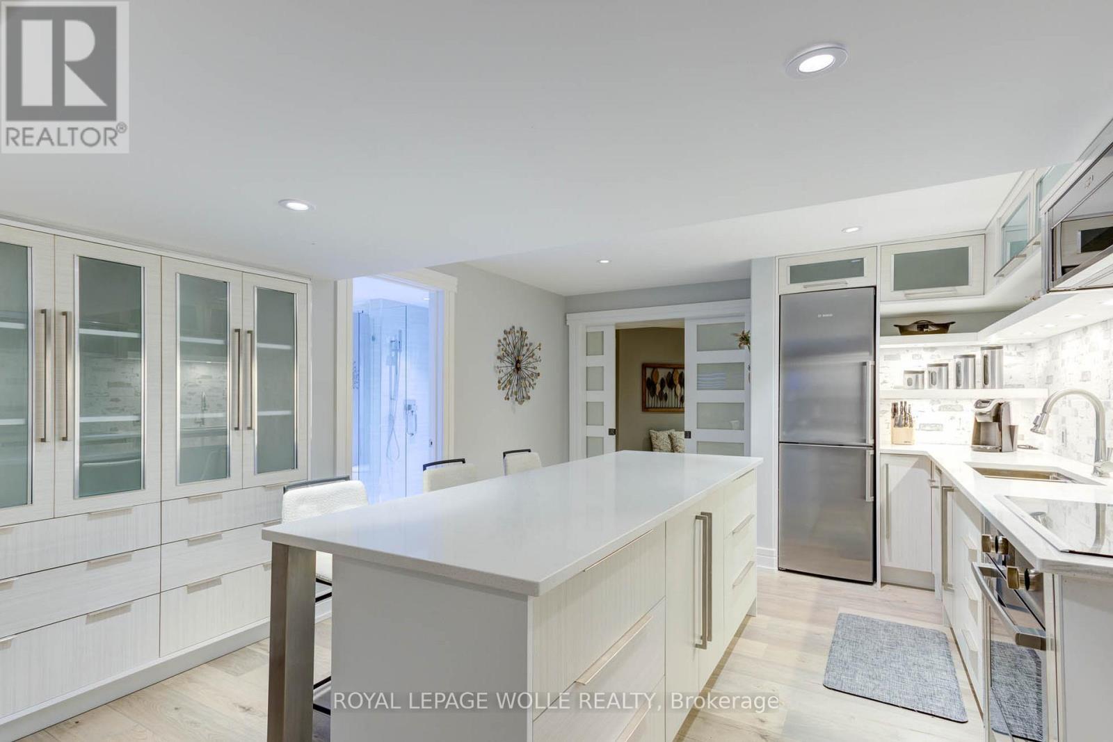 












14 JAMES COURT

,
Wellesley,




Ontario
N0B2M1

