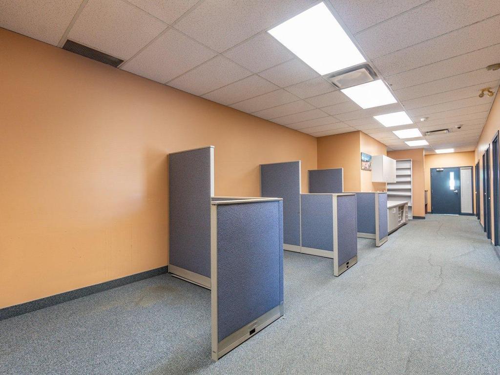









786


Rue King E.

,
Sherbrooke (Fleurimont),




QC
J1G1C5

