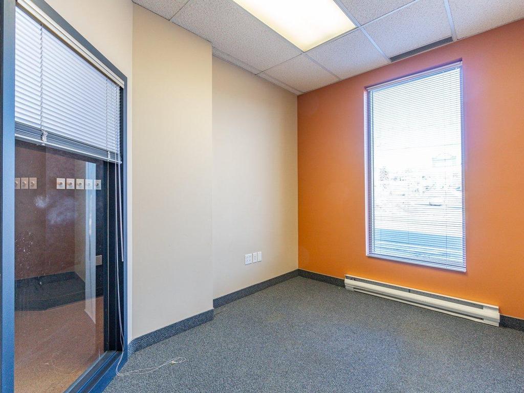 









786


Rue King E.

,
Sherbrooke (Fleurimont),




QC
J1G1C5


