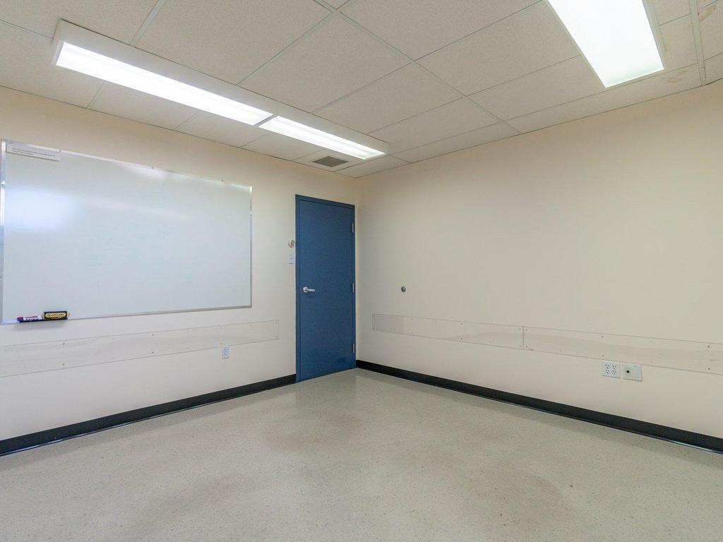 









786


Rue King E.

,
Sherbrooke (Fleurimont),




QC
J1G1C5

