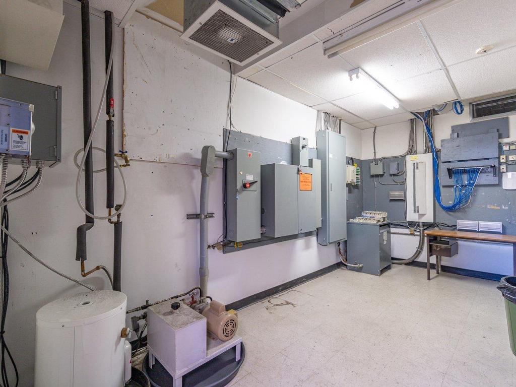 









786


Rue King E.

,
Sherbrooke (Fleurimont),




QC
J1G1C5

