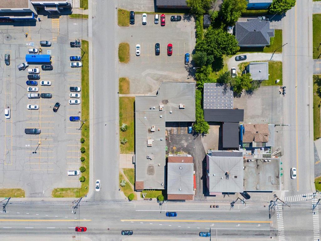









786


Rue King E.

,
Sherbrooke (Fleurimont),




QC
J1G1C5


