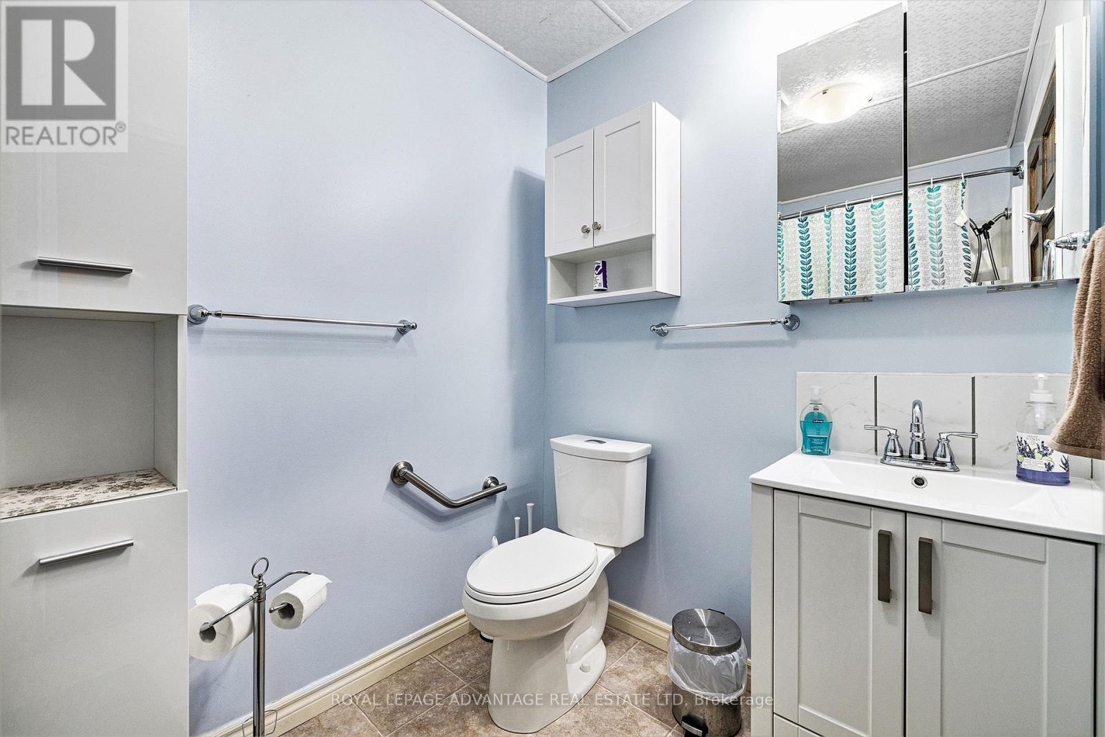 












620 HIGHWAY 15 HIGHWAY

,
Rideau Lakes,




Ontario
K0G1L0

