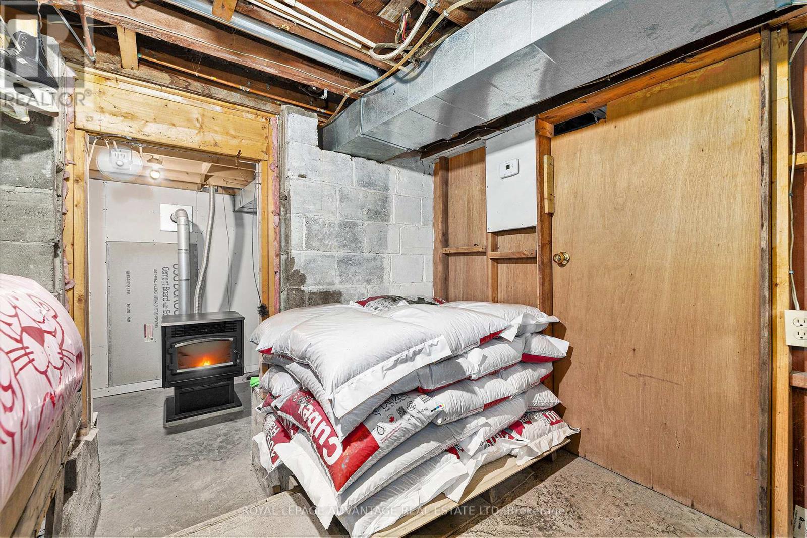 












620 HIGHWAY 15 HIGHWAY

,
Rideau Lakes,




Ontario
K0G1L0


