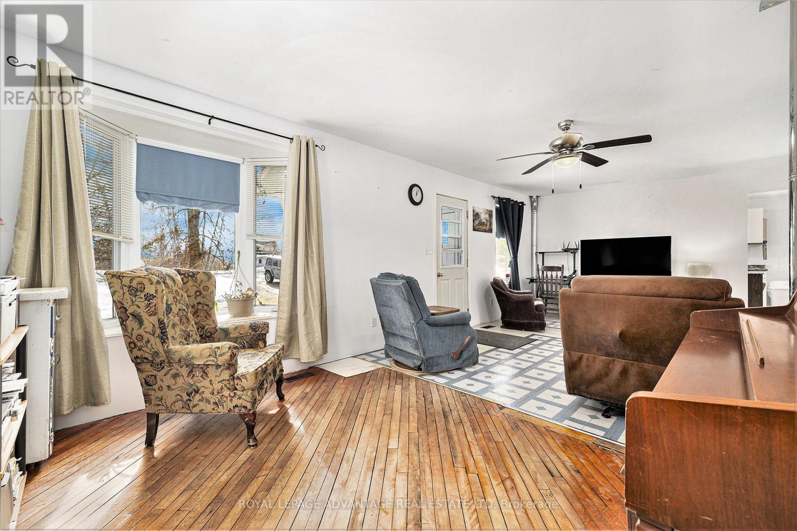 












620 HIGHWAY 15 HIGHWAY

,
Rideau Lakes,




Ontario
K0G1L0

