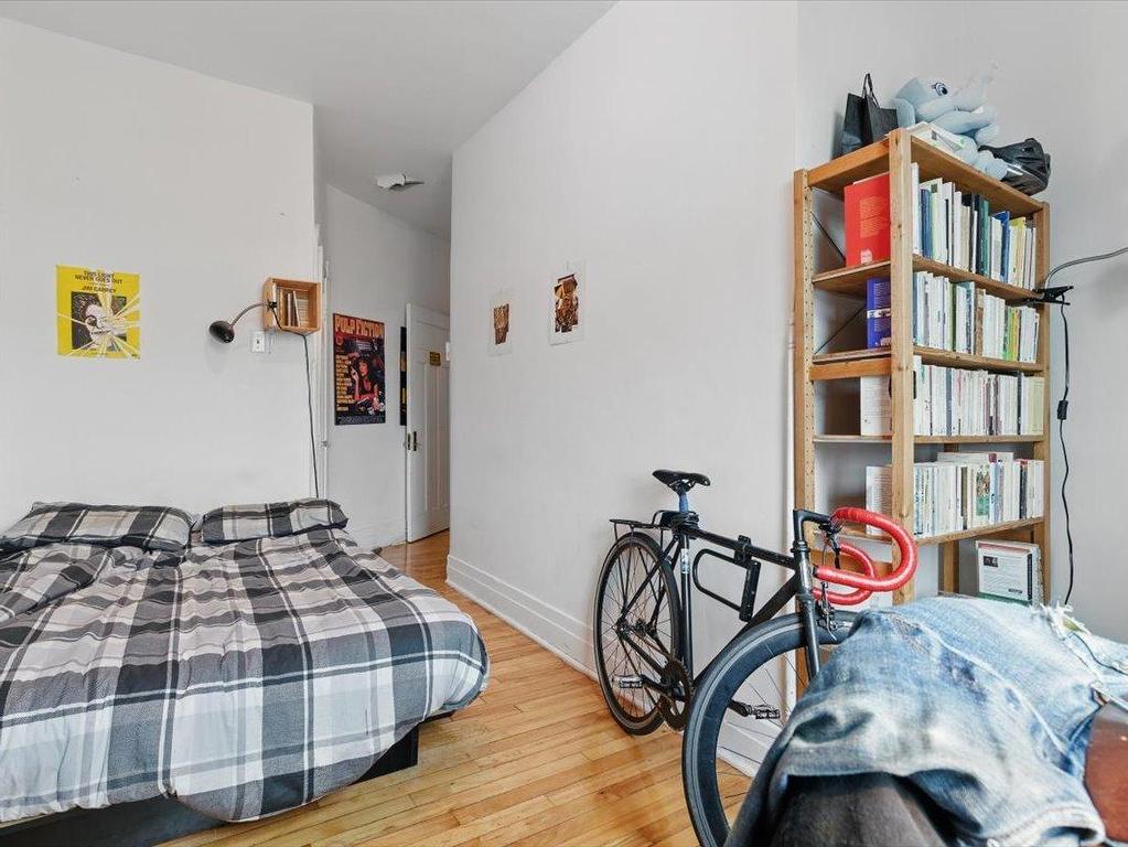 









5421

 - 5425


4e Avenue

,
Montréal (Rosemont/La Petite-Patrie),




QC
H1Y2V5

