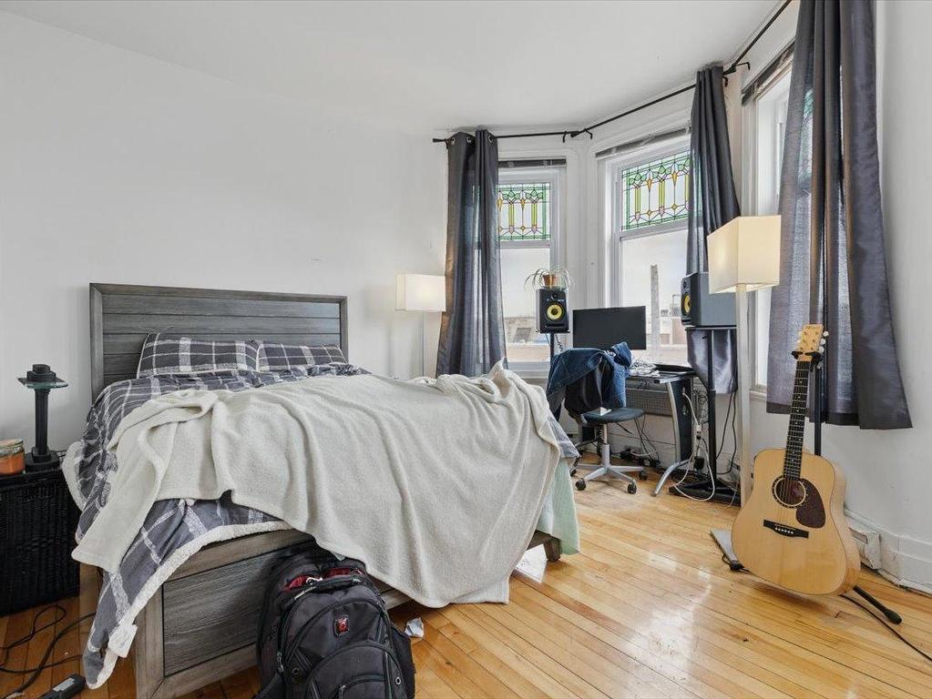 









5421

 - 5425


4e Avenue

,
Montréal (Rosemont/La Petite-Patrie),




QC
H1Y2V5

