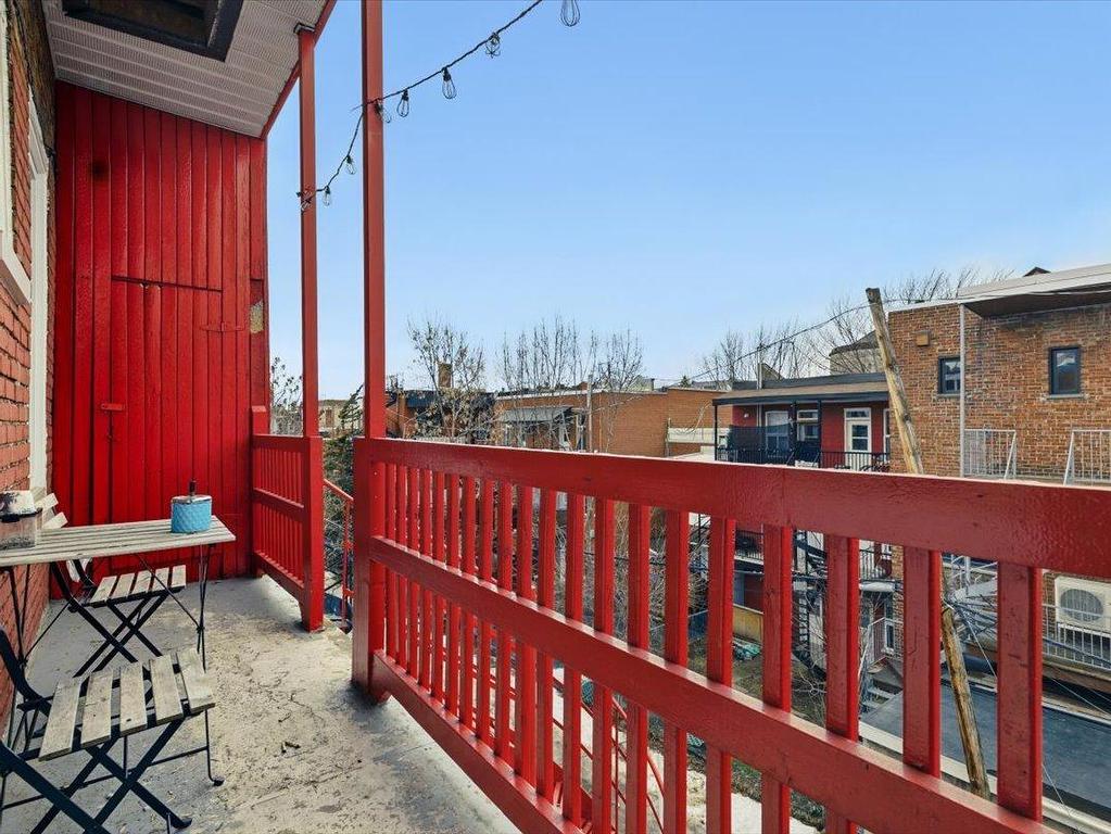 









5421

 - 5425


4e Avenue

,
Montréal (Rosemont/La Petite-Patrie),




QC
H1Y2V5

