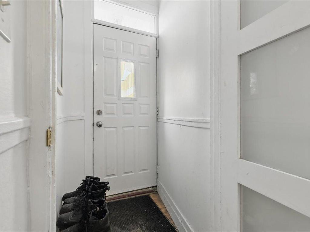 









5421

 - 5425


4e Avenue

,
Montréal (Rosemont/La Petite-Patrie),




QC
H1Y2V5

