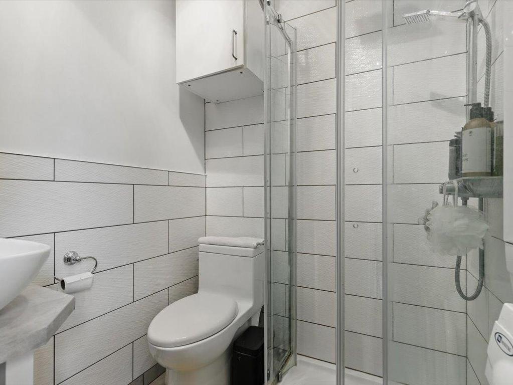 









5421

 - 5425


4e Avenue

,
Montréal (Rosemont/La Petite-Patrie),




QC
H1Y2V5

