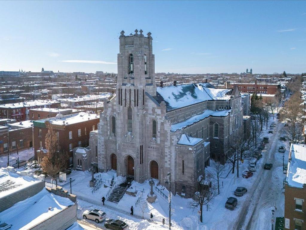 









5421

 - 5425


4e Avenue

,
Montréal (Rosemont/La Petite-Patrie),




QC
H1Y2V5

