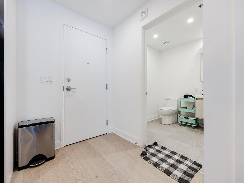 









7070


Boul. Newman

, 407,
Montréal (LaSalle),




QC
H8N0K1

