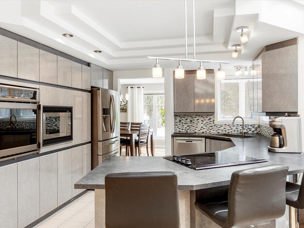 









41


Rue Leval

,
Trois-Rivières,




QC
G8W2J8

