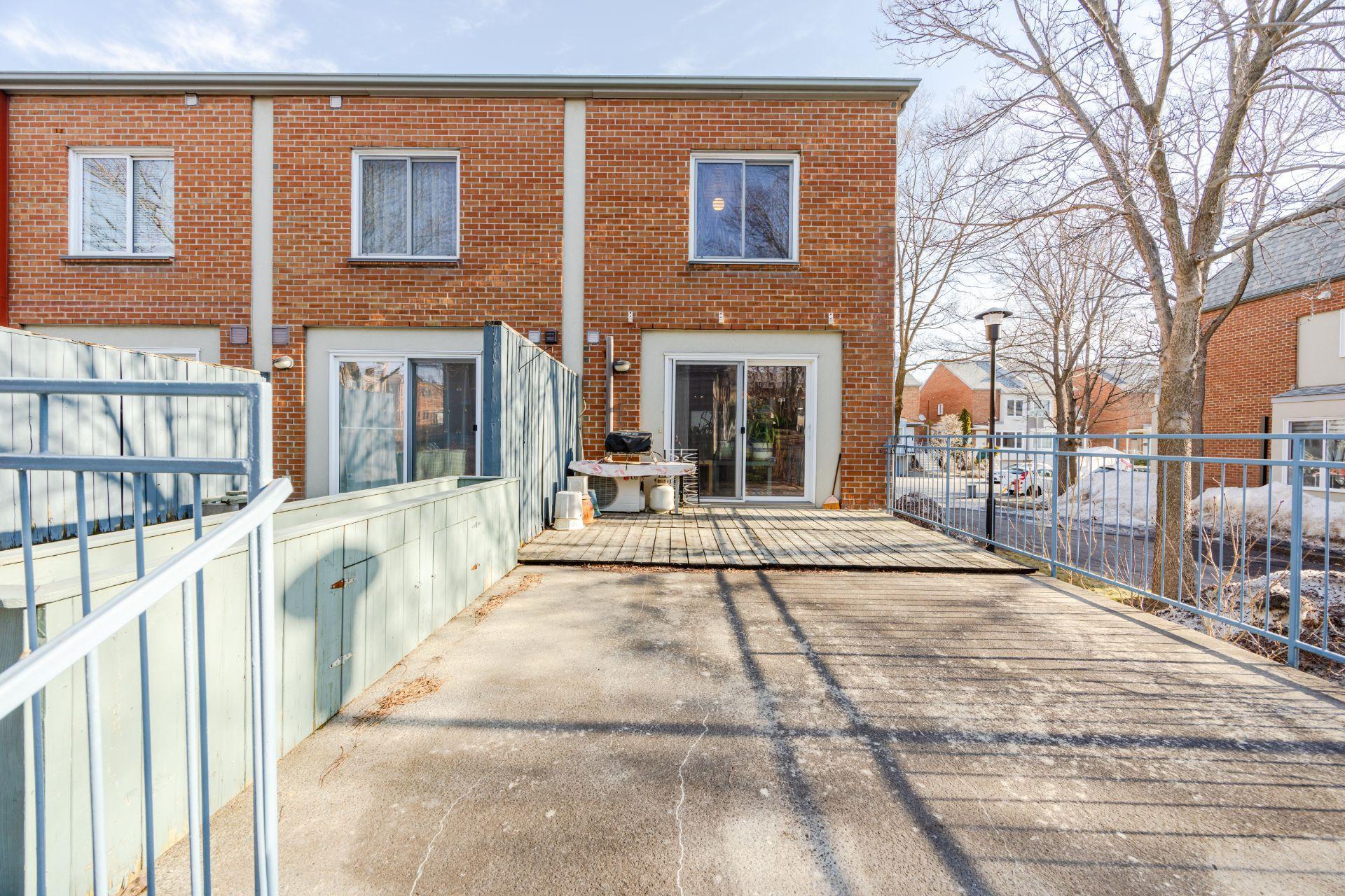 









5166Z


Rue Joseph-A.-Rodier

,
Montréal (Mercier/Hochelaga-Maisonneuve),




QC
H1K5C9

