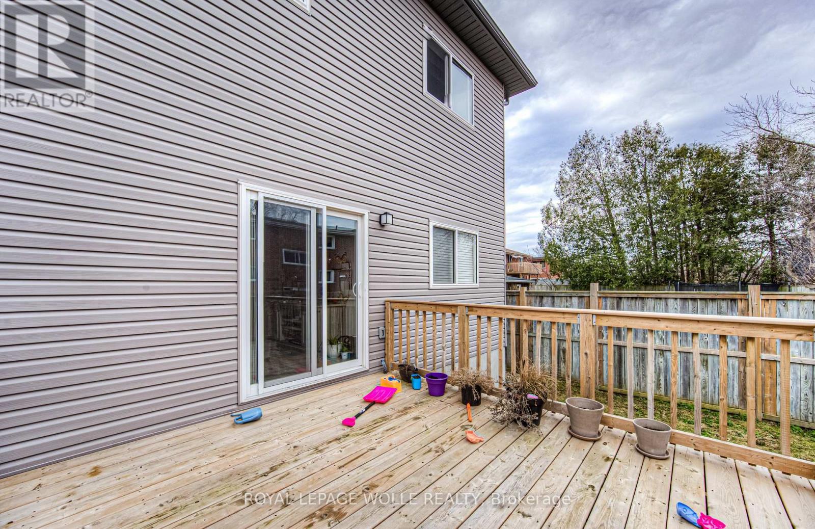 












204 FIFTH AVENUE

,
Kitchener,




Ontario
N2C1P7

