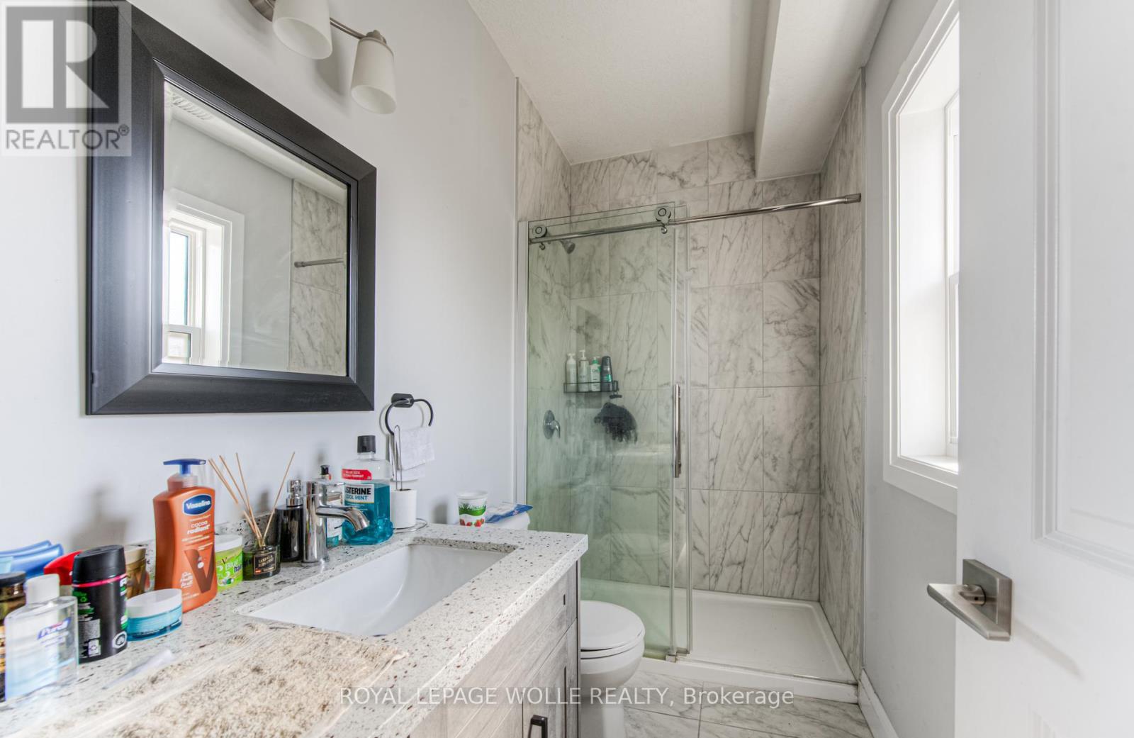 












204 FIFTH AVENUE

,
Kitchener,




Ontario
N2C1P7

