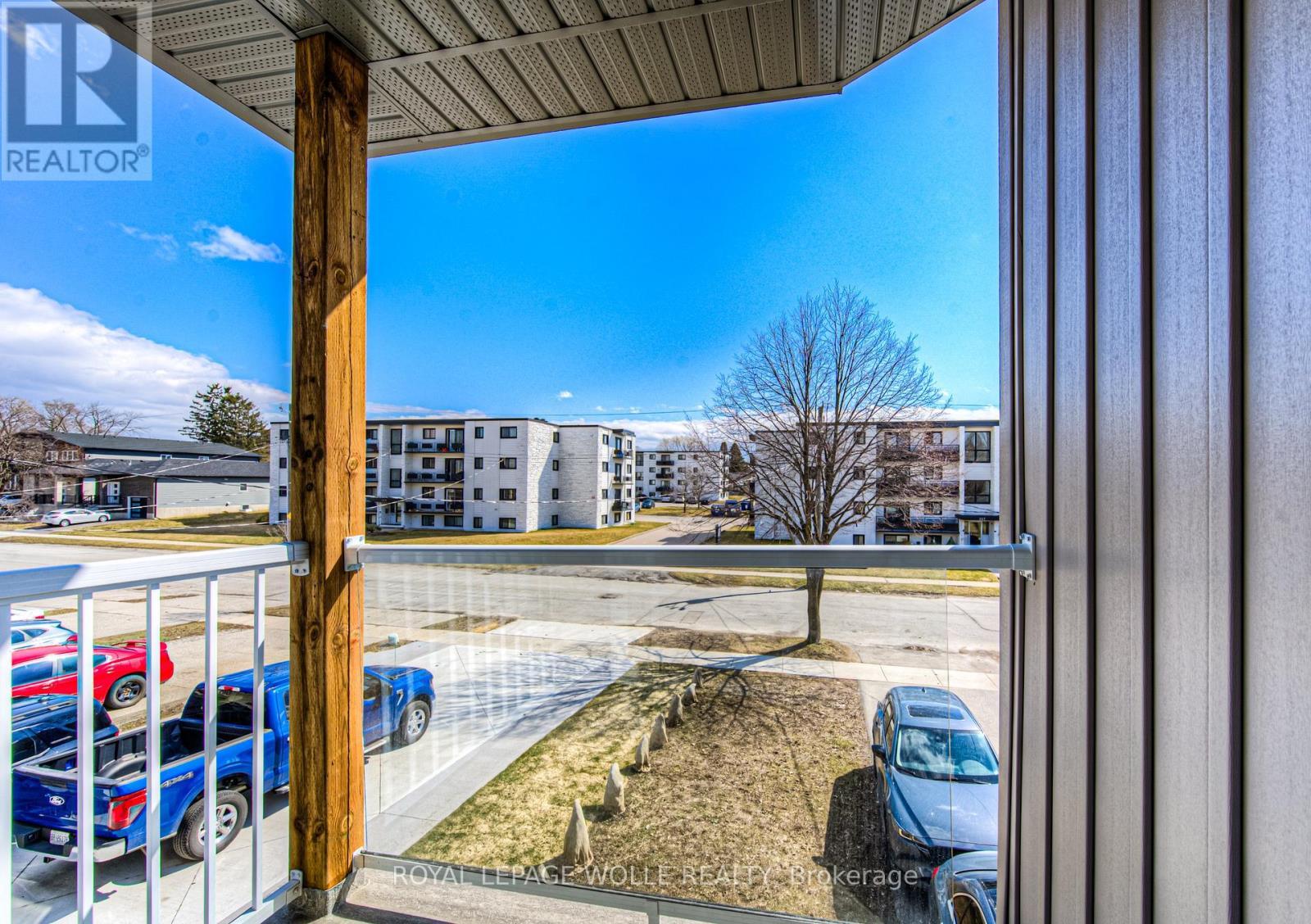 












204 FIFTH AVENUE

,
Kitchener,




Ontario
N2C1P7

