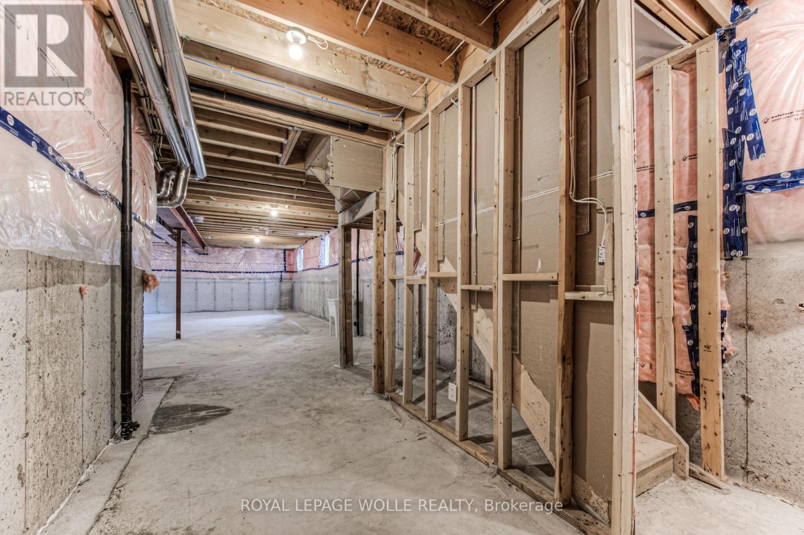 












204 FIFTH AVENUE

,
Kitchener,




Ontario
N2C1P7


