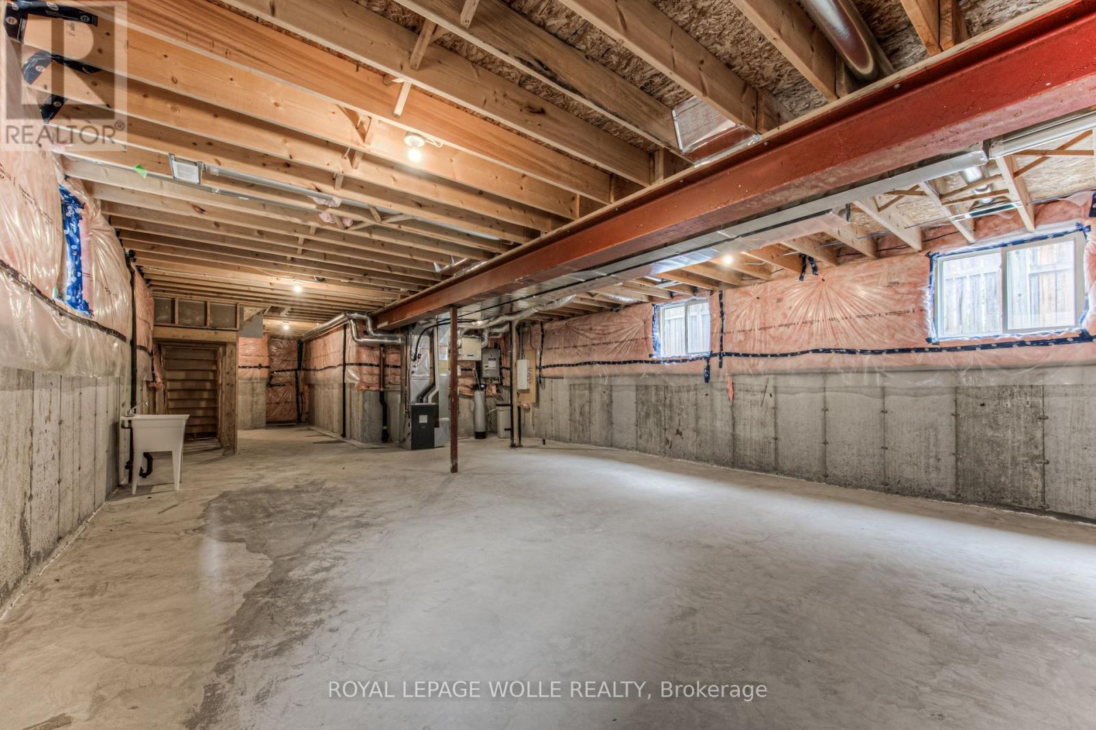 












204 FIFTH AVENUE

,
Kitchener,




Ontario
N2C1P7

