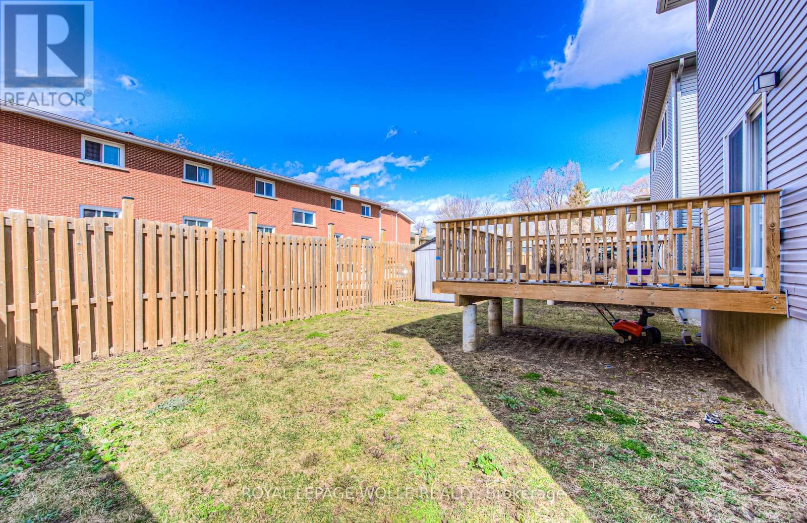 












204 FIFTH AVENUE

,
Kitchener,




Ontario
N2C1P7

