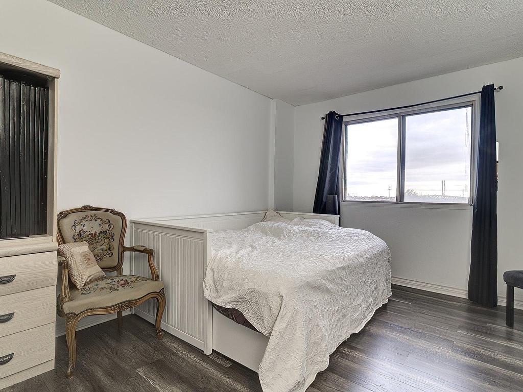 









1550


Av. Panama

, 620,
Brossard,




QC
J4W2W3

