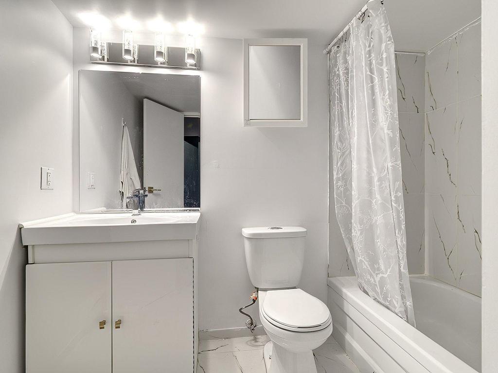 









1550


Av. Panama

, 620,
Brossard,




QC
J4W2W3

